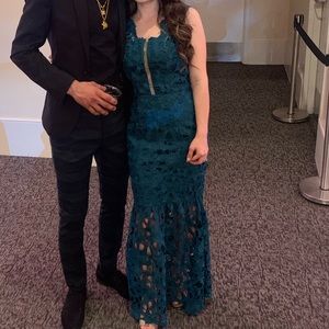 Laser Cut Fishtail Maxi dress in Green / Teal - Chi chi London